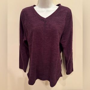 NWT St John’s Bay V-Neck Long Sleeve Heathered Burgundy w/Black/Med/Curved Ends